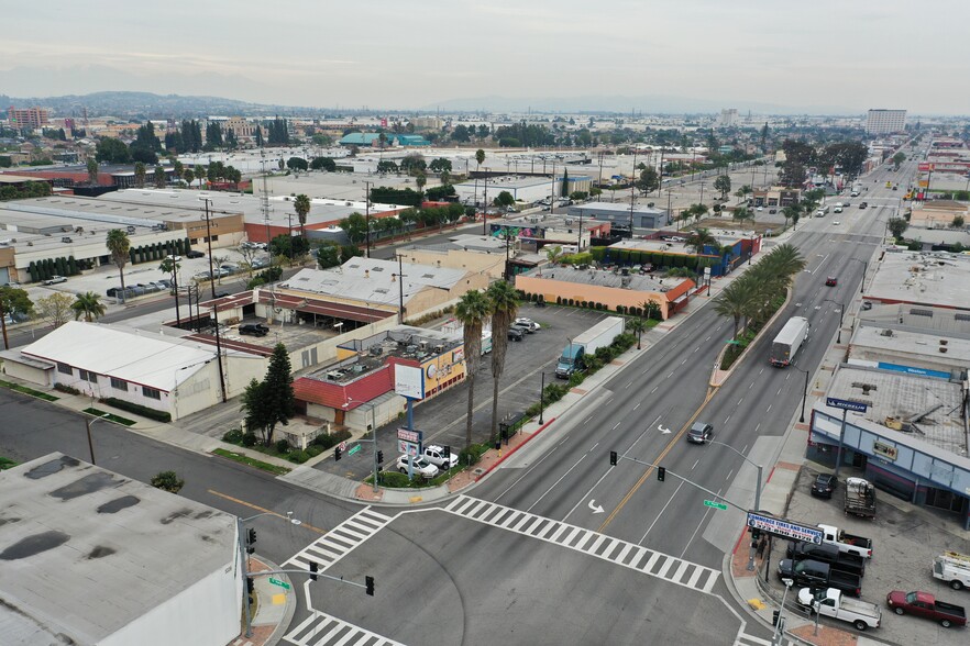 5401 E Washington Blvd, Commerce, CA for lease - Primary Photo - Image 1 of 9