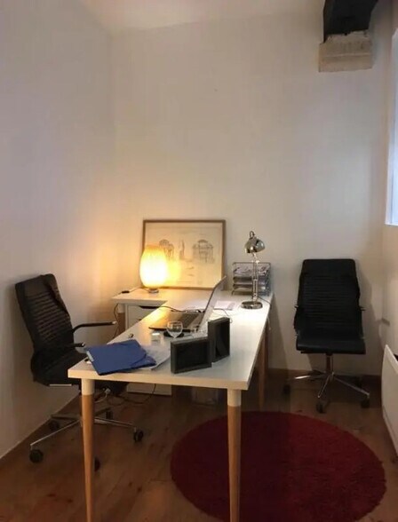 Commerce de détail dans Paris à louer - Photo du bâtiment - Image 2 de 6