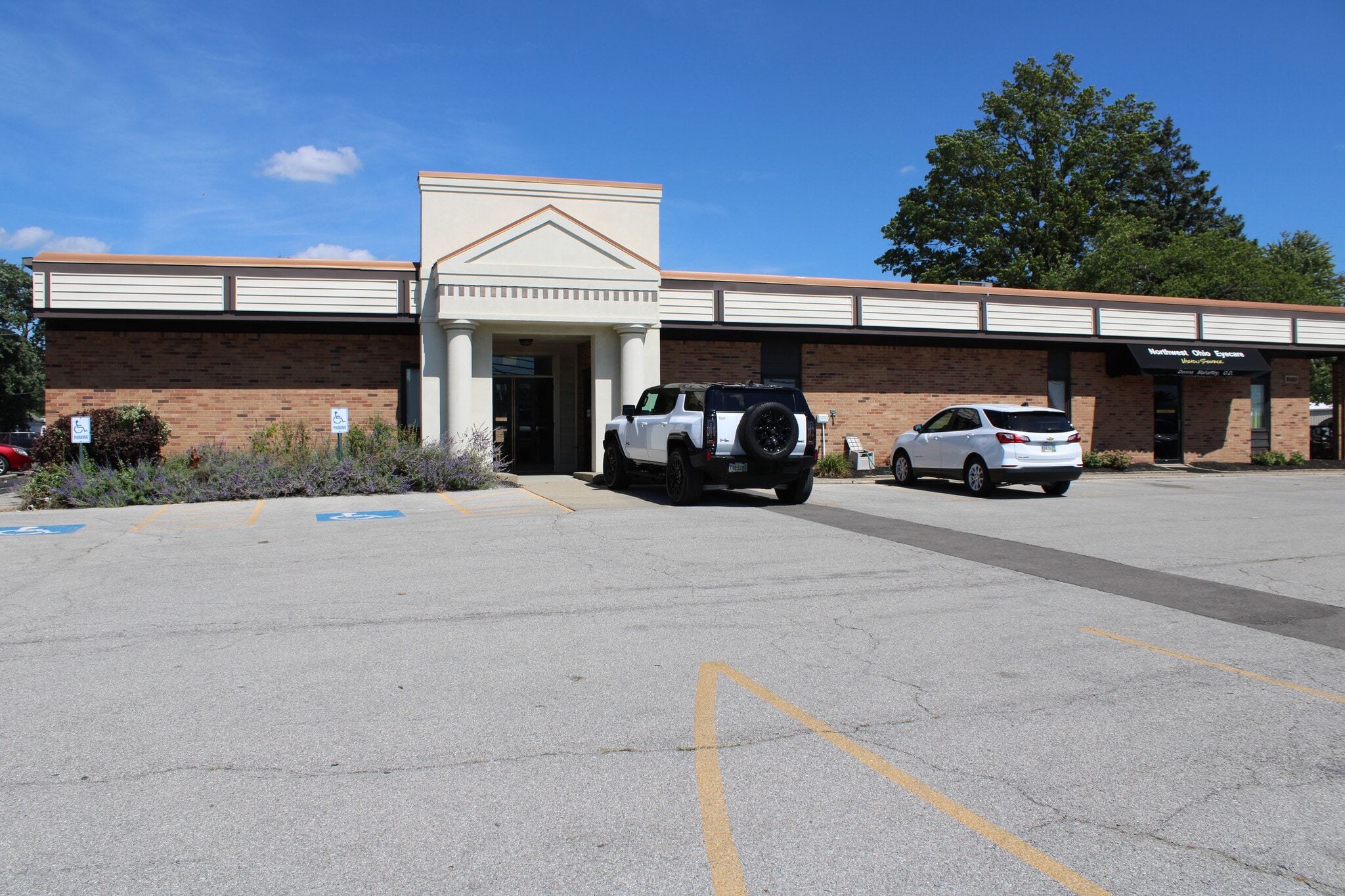 5550 W Central Ave, Toledo, OH for lease Building Photo- Image 1 of 11