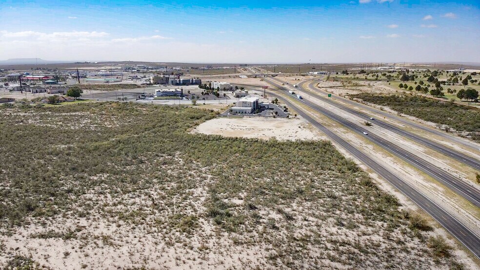 1900 Interstate 10, Fort Stockton, TX à vendre - Photo du bâtiment - Image 2 de 11