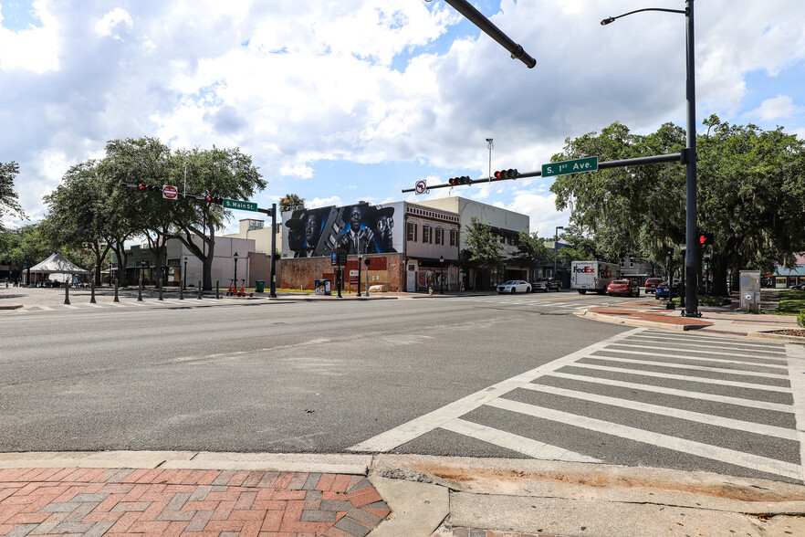 1 SE 1st Ave, Gainesville, FL for lease - Building Photo - Image 3 of 22