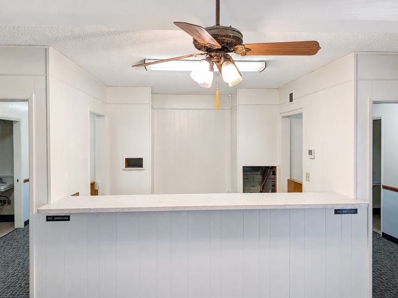 910-914 E Gladstone St, Azusa, CA for lease - Building Photo - Image 3 of 13