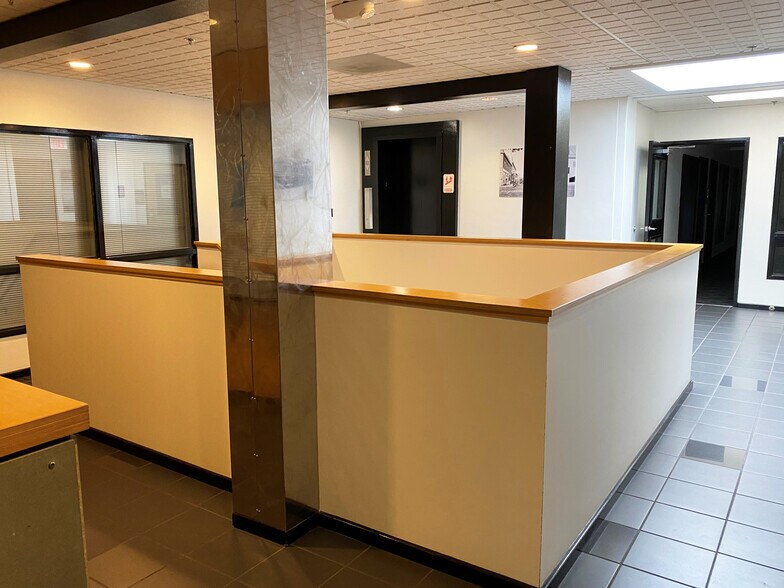 72 W Broadway, Eugene, OR à louer - Photo intérieure - Image 3 de 11