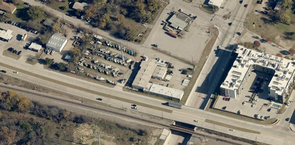 801 Crosby St, Roanoke, TX for sale - Building Photo - Image 2 of 4