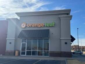 107-115 E State Highway 152, Mustang, OK for lease Interior Photo- Image 1 of 10