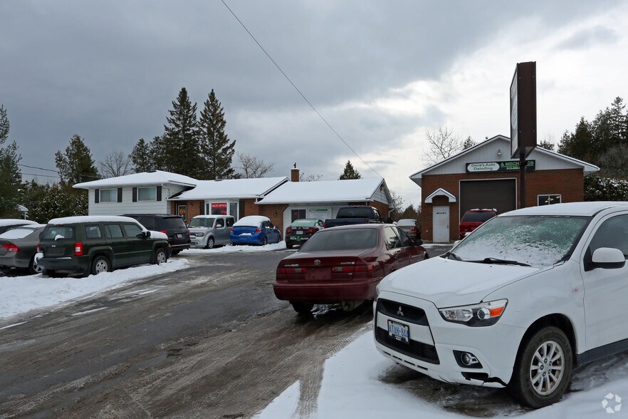 2021 Carp Rd, Ottawa, ON for sale - Primary Photo - Image 1 of 1