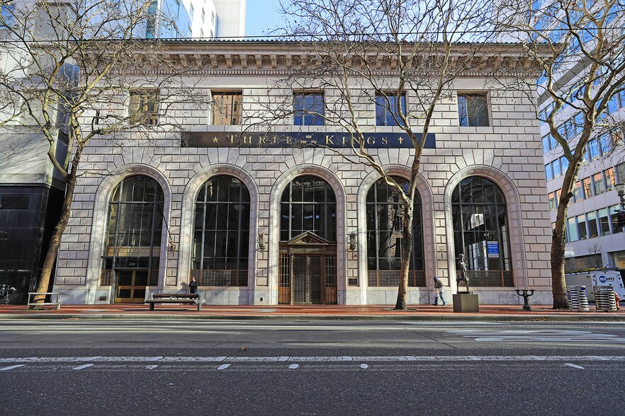 320 SW 6th Ave, Portland, OR à louer - Photo du bâtiment - Image 1 de 9