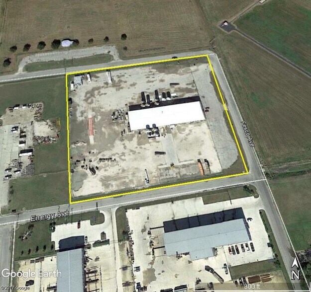 901 Fesco Dr, Alice, TX à louer - Photo du bâtiment - Image 2 de 6