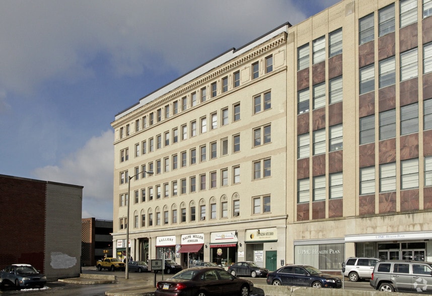 24-34 W 8th St, Erie, PA à louer - Photo du bâtiment - Image 3 de 3