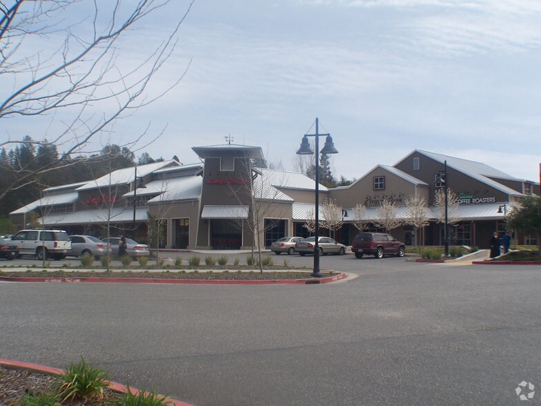 10019-10045 Combie Rd, Auburn, CA for lease - Building Photo - Image 3 of 3