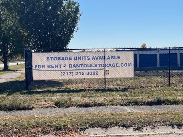 112 Flessner Ave, Rantoul, IL à vendre - Photo du bâtiment - Image 2 de 4