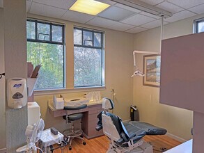 418 Aviation Blvd, Santa Rosa, CA for sale Interior Photo- Image 2 of 12