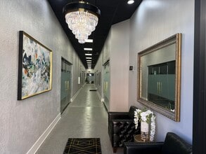 1004 Fifth Ave, Coraopolis, PA for lease Building Photo- Image 2 of 8