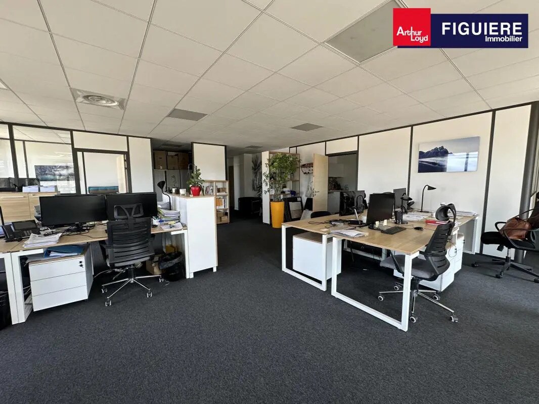 Office in Aix-en-Provence for lease Interior Photo- Image 1 of 8