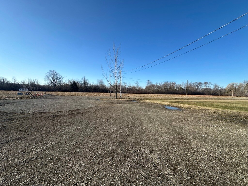 10676 Bennett Rd E, Dunkirk, NY à vendre Photo principale- Image 1 de 29