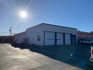 Plus de détails pour 1384 Hartford Ave, Johnston, RI - Bureau/Commerce de détail à louer