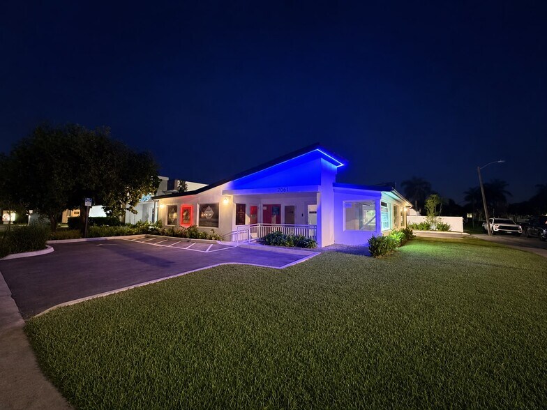 7061 Taft St, Hollywood, FL à vendre - Photo du bâtiment - Image 2 de 12