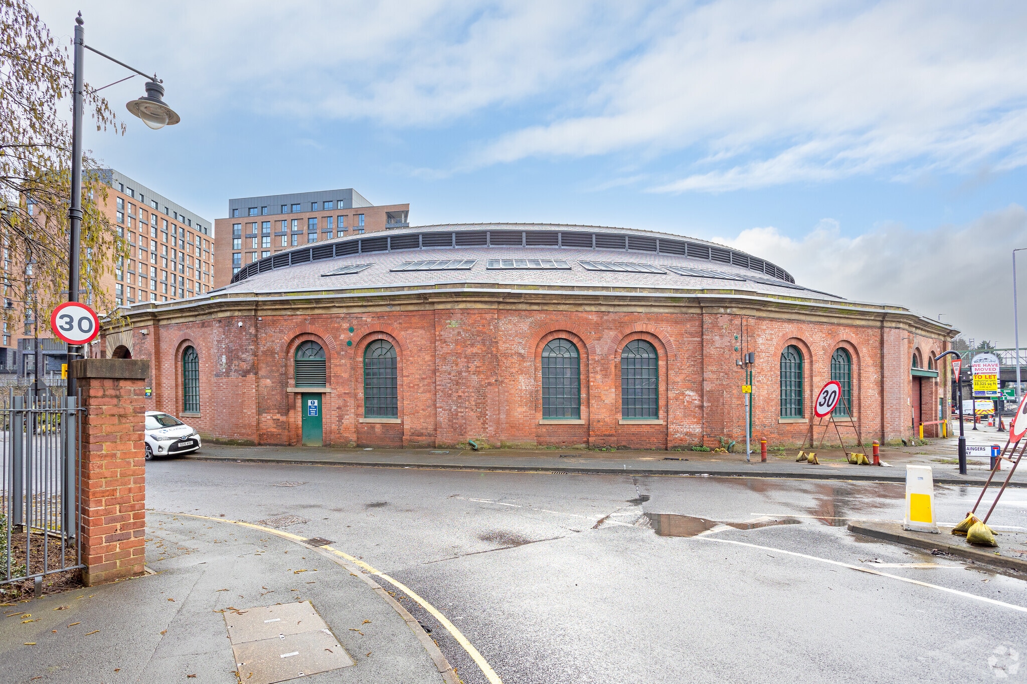Graingers Way, Leeds for lease Primary Photo- Image 1 of 6