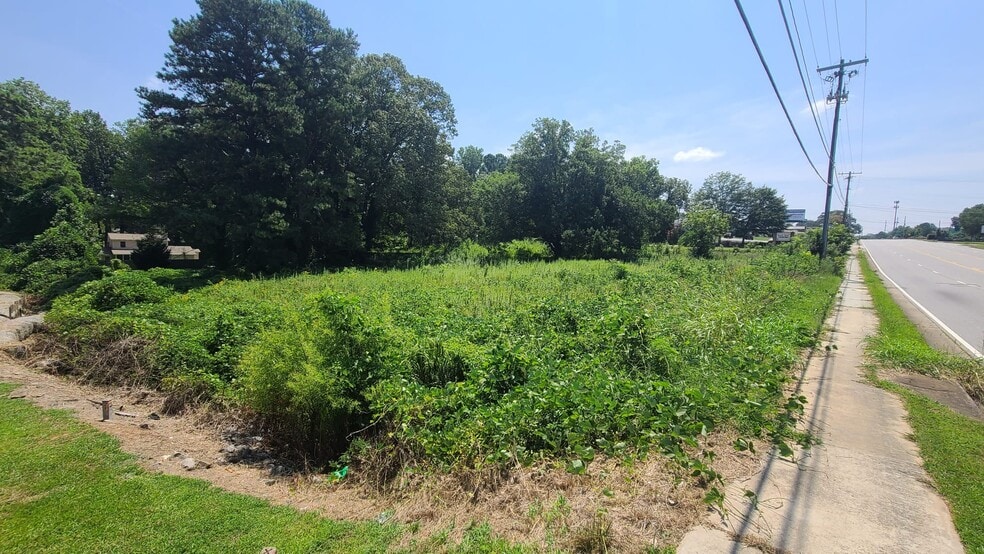 2546 Canton Rd, Marietta, GA for sale - Building Photo - Image 1 of 11