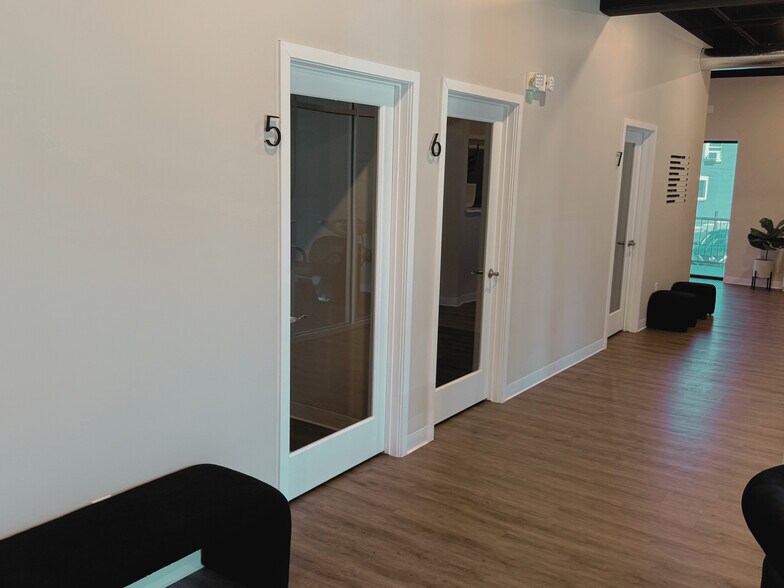 201 W Hydraulic St, Yorkville, IL for lease - Building Photo - Image 3 of 9