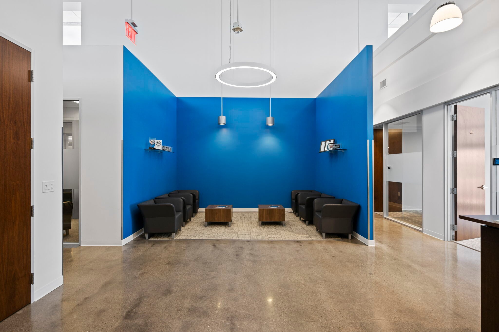 3805 Edwards Rd, Cincinnati, OH for lease Interior Photo- Image 1 of 23