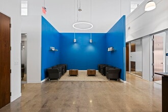 3805 Edwards Rd, Cincinnati, OH for lease Interior Photo- Image 1 of 23