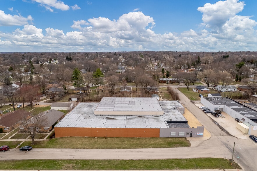 3944 Auburn St, Rockford, IL à vendre - Photo du bâtiment - Image 2 de 54