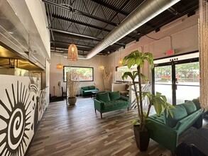 3420-3440 N St Marys St, San Antonio, TX for lease Interior Photo- Image 1 of 9