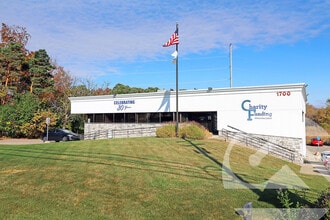 1700 W Hamlin Rd, Rochester Hills, MI for lease Building Photo- Image 1 of 1