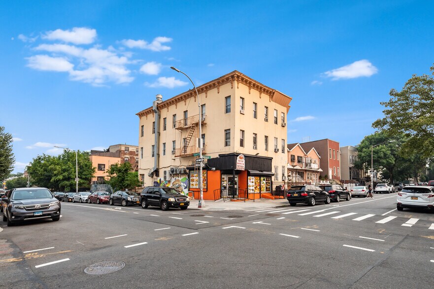 1094 Hancock St, Brooklyn, NY à vendre - Photo du bâtiment - Image 3 de 4