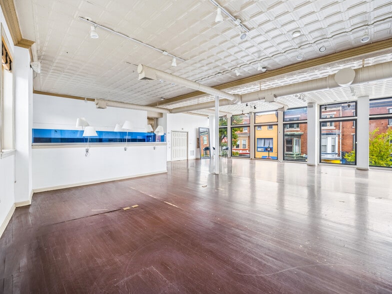 4356-4360 Main St, Philadelphia, PA à louer - Photo du bâtiment - Image 3 de 17