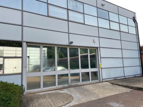 Mark Rd, Hemel Hempstead à louer - Photo du bâtiment - Image 2 de 5