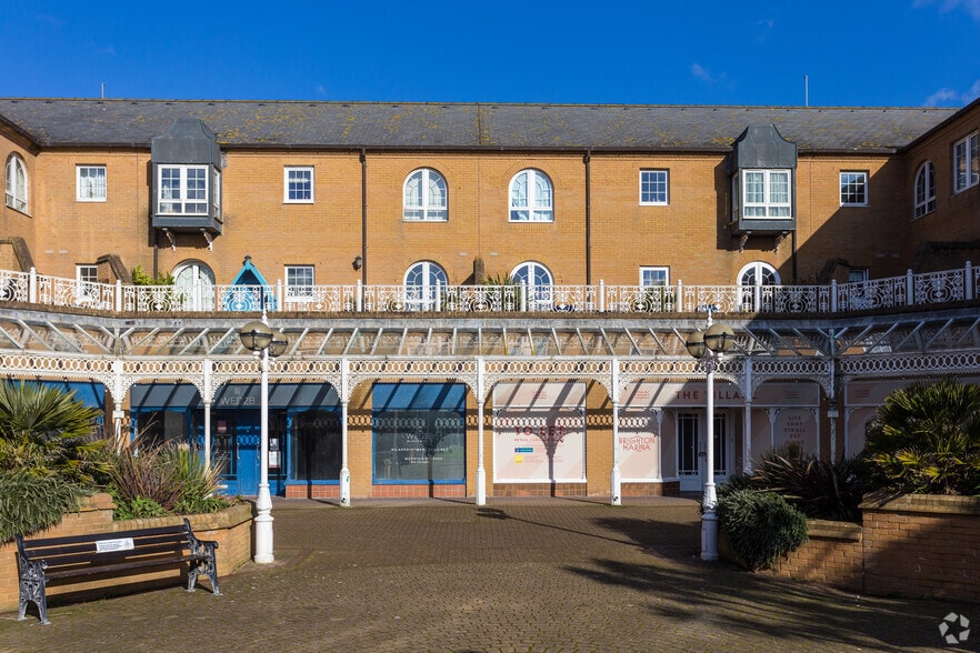 Waterfront, Brighton for lease - Primary Photo - Image 1 of 8