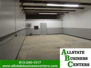 13652 N 12th St, Tampa, FL à louer Photo intérieure- Image 1 de 6