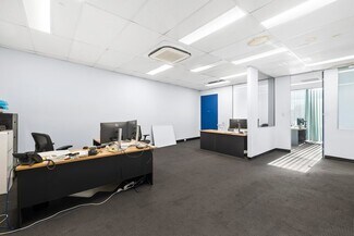 Plus de détails pour 13-15 Burrows Rd S, St Peters - Industriel à louer