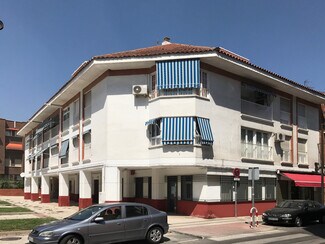 Plus de détails pour Calle Fuenlabrada, 12, Getafe - Commerce de détail à louer