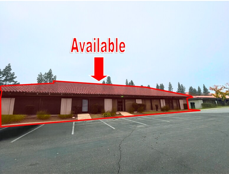 5070 N 6th St, Fresno, CA for lease - Building Photo - Image 1 of 12
