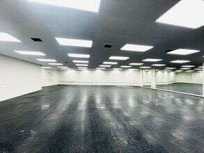 3333 West Ave, San Antonio, TX for lease Interior Photo- Image 1 of 5