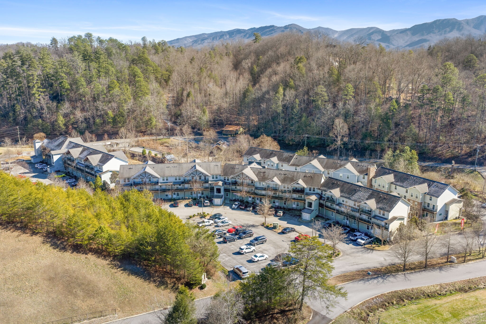 849 Glades Rd, Gatlinburg, TN for sale Primary Photo- Image 1 of 46