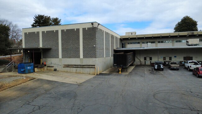 Plus de détails pour 345 Green St, Gainesville, GA - Industriel à louer