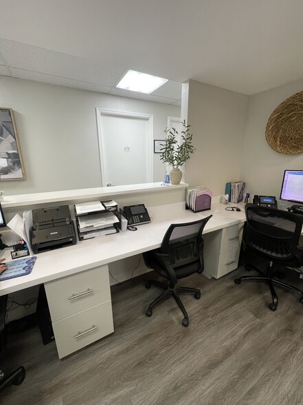3700 Washington St, Hollywood, FL for lease - Building Photo - Image 3 of 13