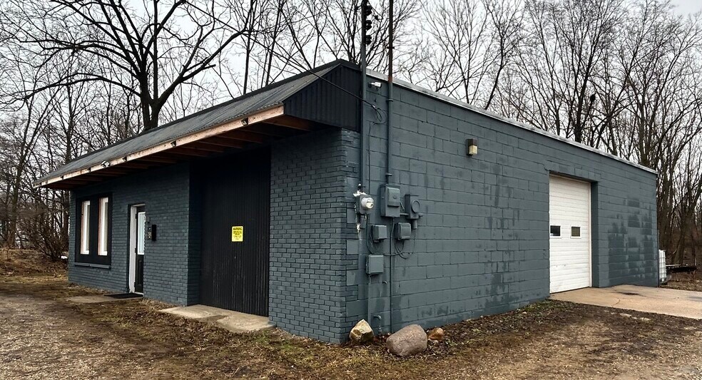 2501 Cork St, Kalamazoo, MI for sale - Primary Photo - Image 1 of 12