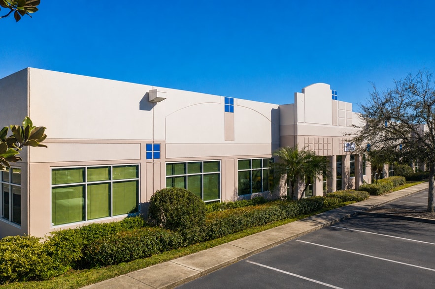 4015-4037 Crescent Park Dr, Riverview, FL à louer - Photo du bâtiment - Image 2 de 18