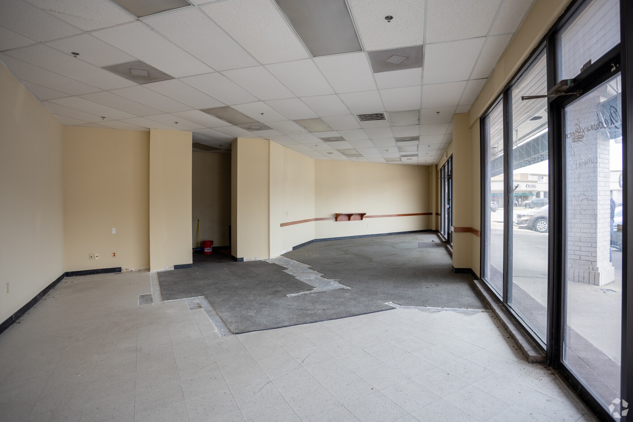 4802-4930 Fairmont Pky, Pasadena, TX for sale Interior Photo- Image 1 of 1