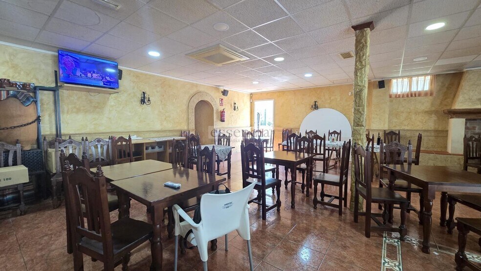 Commerce de détail dans València à vendre - Photo du bâtiment - Image 3 de 48