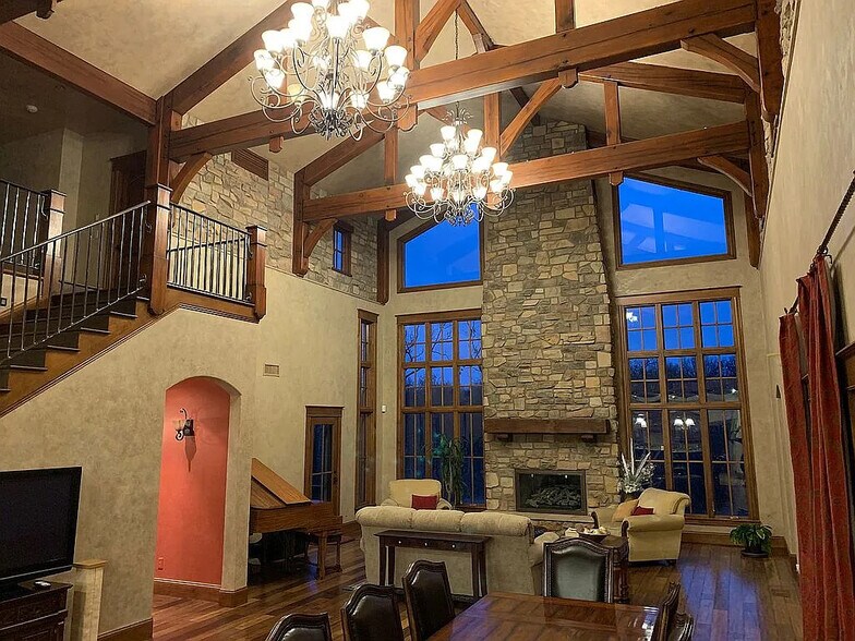 126 Par Ln, Carl Junction, MO à vendre - Photo intérieure - Image 2 de 32