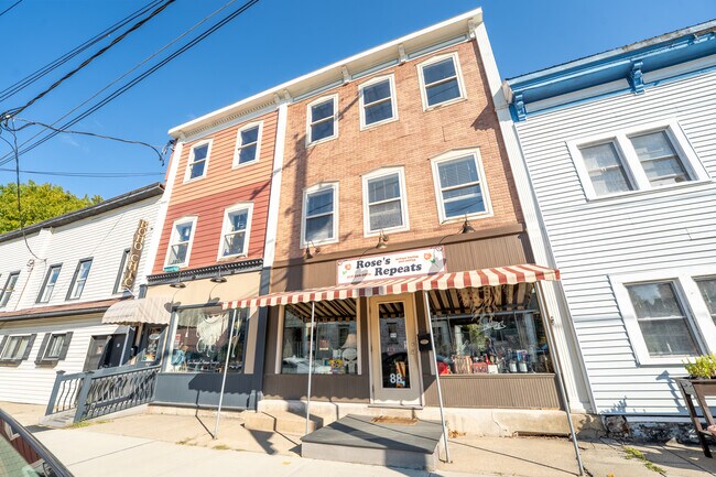 Plus de détails pour 88-90 Front St, Ballston Spa, NY - Commerce de détail à vendre