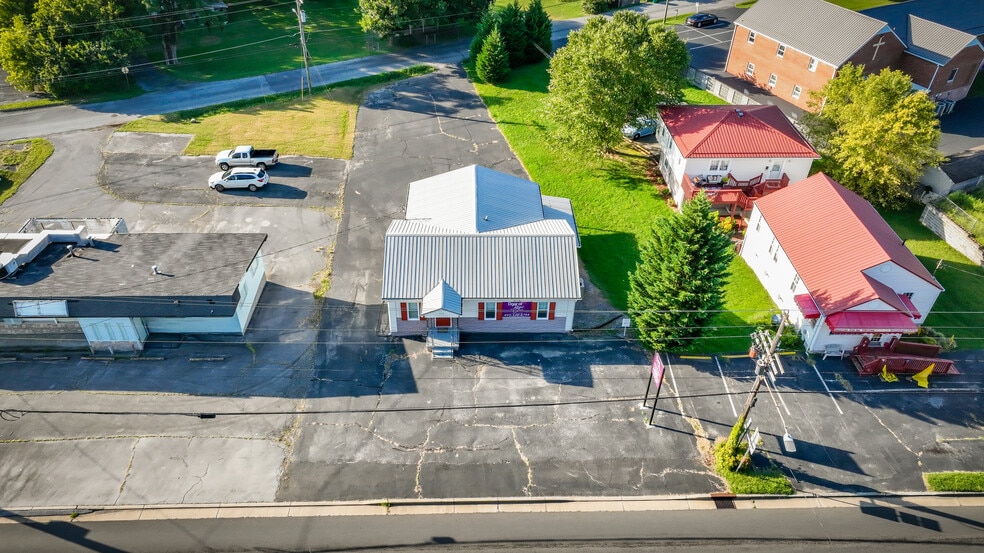1119 N Main Ave, Erwin, TN for sale - Building Photo - Image 2 of 30