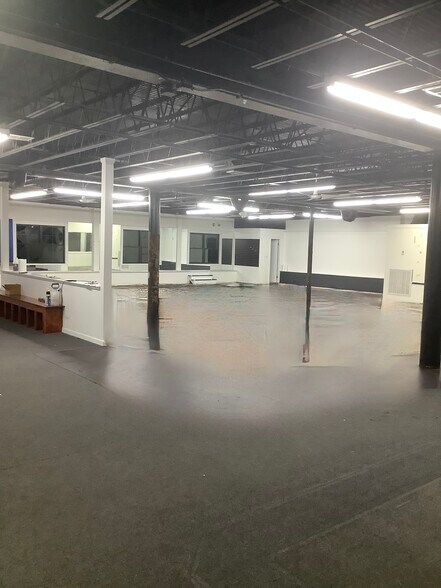 13 Mechanic St, Natick, MA à louer - Photo du bâtiment - Image 3 de 12