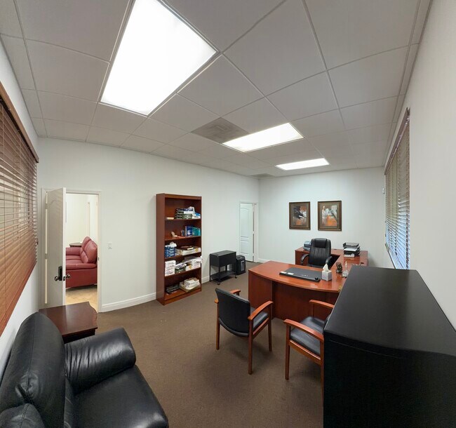 More details for 5791A NW 151st St, Miami Lakes, FL - Office for Sale